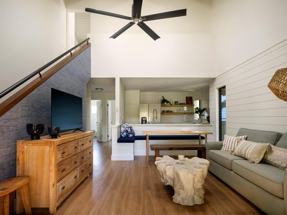 Newly Remodeled Luxury Condo — Sleeps 7 Kihei Exterior photo